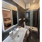 Apartament Elegant Sanctuary *