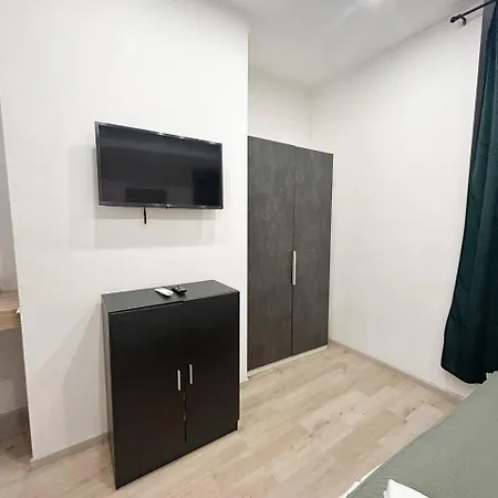 Апартаменты Elegant Sanctuary *