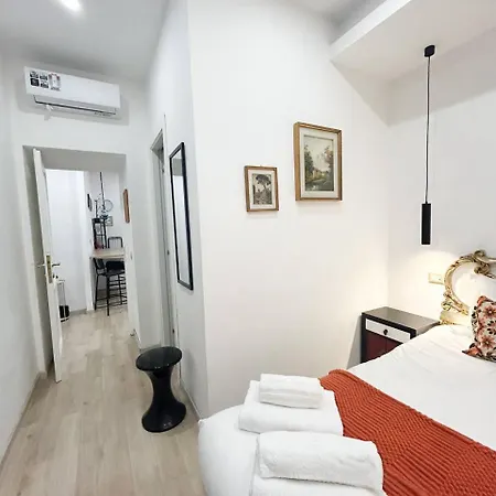 Elegant Sanctuary Апартаменты *